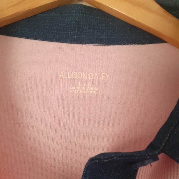 EMBROIDERED WOVEN KNIT BUTTON UP L/SLEEVE JARDIGAN SHIRT WITH CONTRAST DENIM, L - Picture 3 of 3